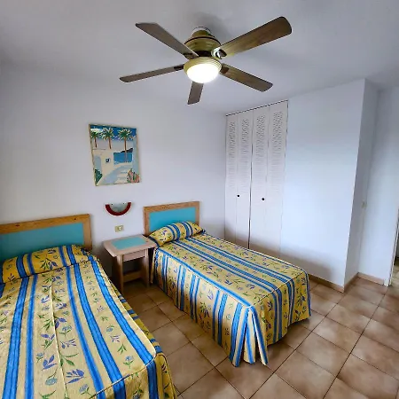 In Castle Harbour With Great Views C104 Apartament Los Cristianos (Tenerife)