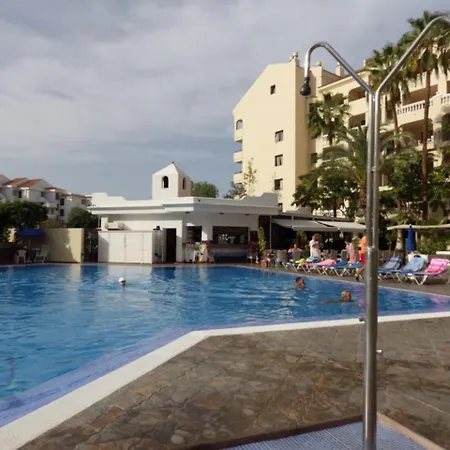 In Castle Harbour With Great Views C104 Los Cristianos (Tenerife)