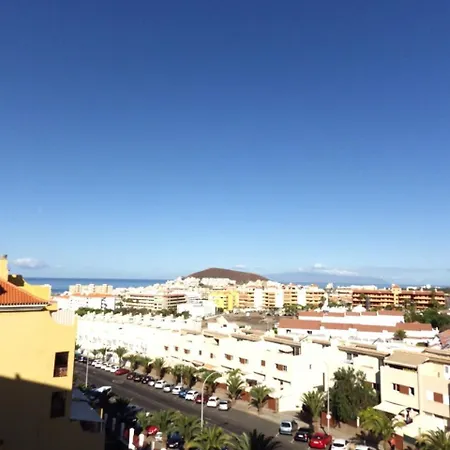 In Castle Harbour With Great Views C104 Apartament Los Cristianos (Tenerife)